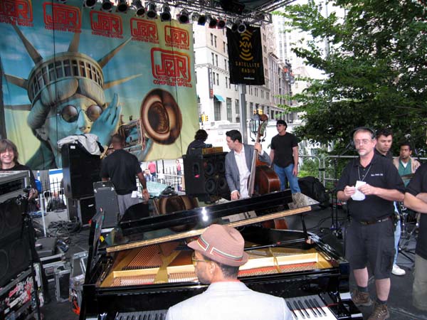 J&Rmusicfest2006_1287